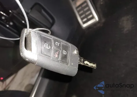 2017 Volkswagen Golf Gti Autobahn 4-Door/S 4-Door/Se 4-Door/Sport 4-Door из США, поврежденный, VIN 3VW5T7AU9HM070853